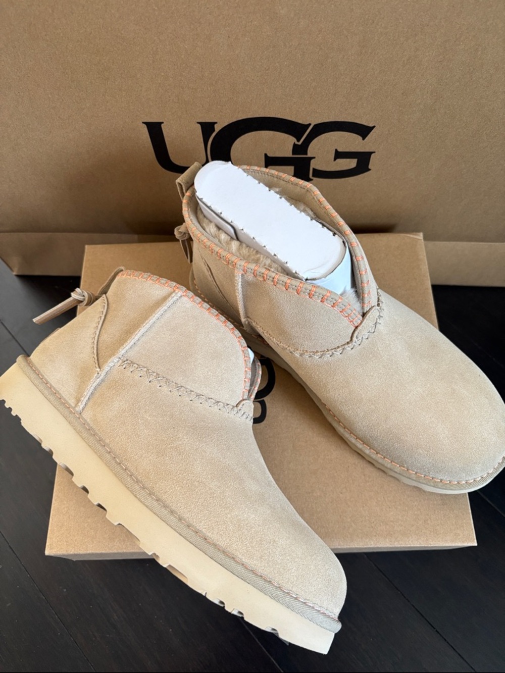 UGG CLASSIC ULTRA MINI ELARIA IN MUSTARD SEED SZ 7,8,9 NEW IN BOX